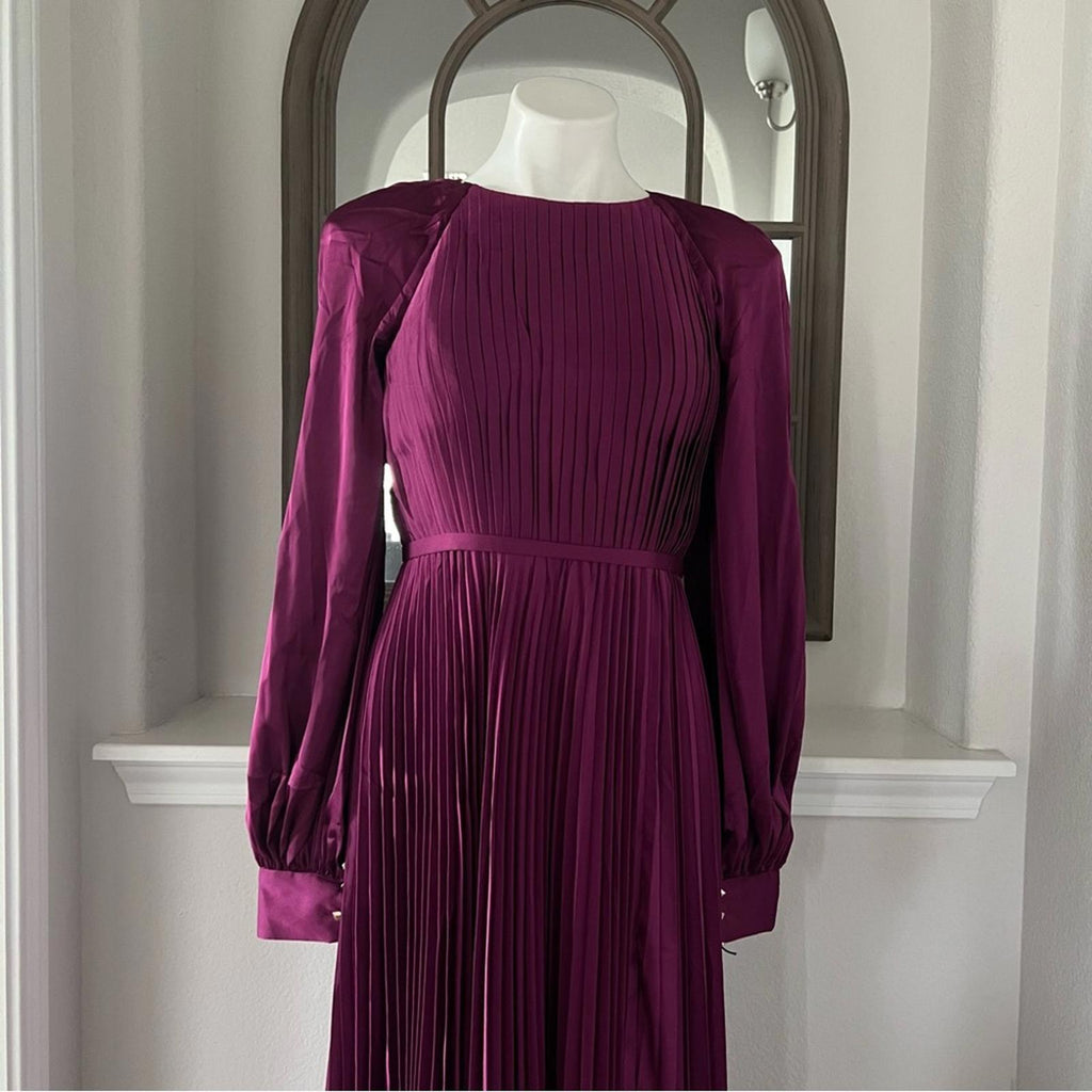 Mac Duggal IEENA Pleated Long Sleeve Satin Gown, Purple Size 8 New w/Tag $498