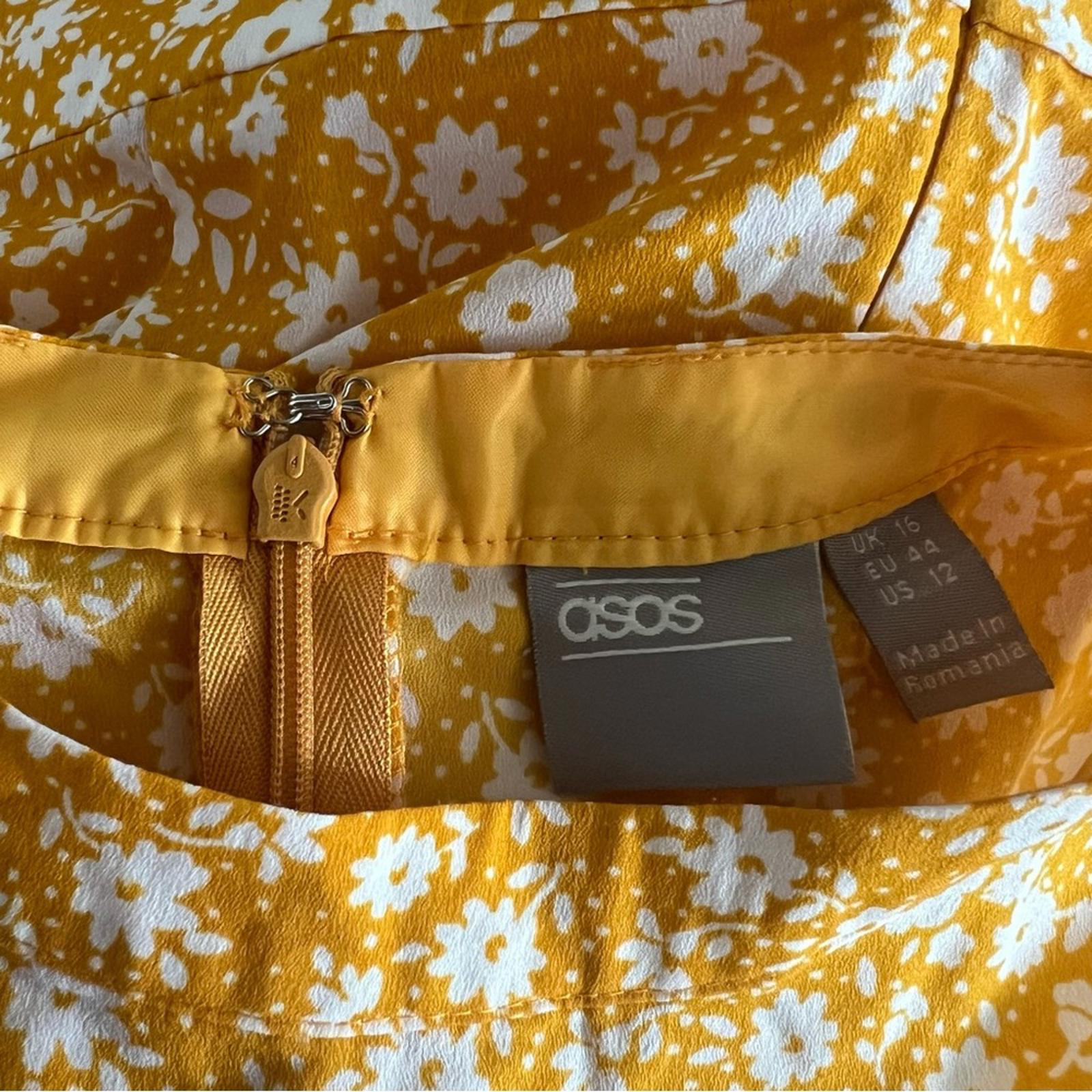 New ASOS Midi Tea Dress with Buttons, Mustard based Floral, Size US12, EU44