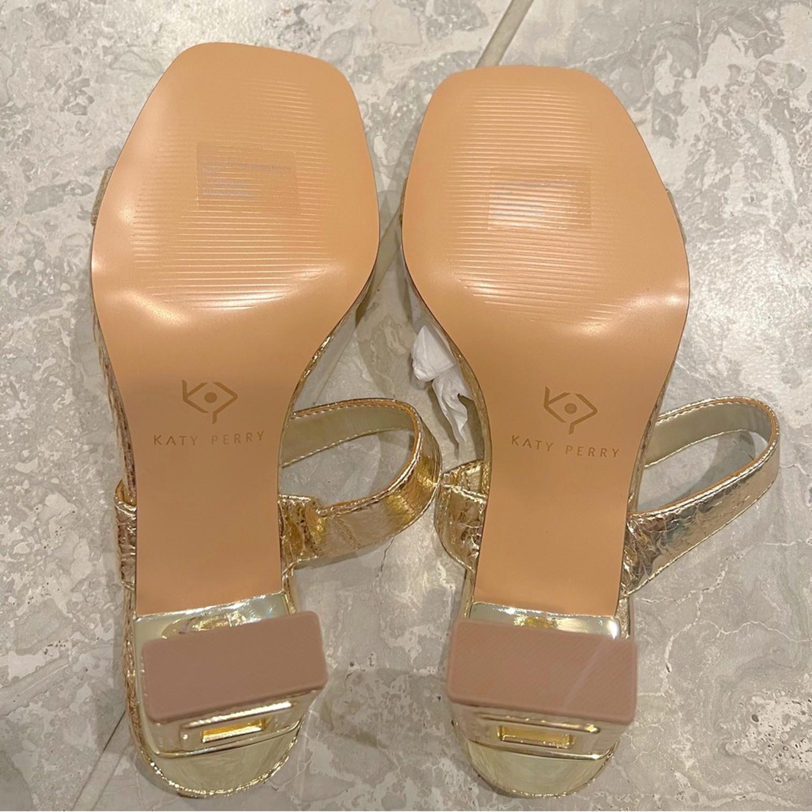 Katy Perry The Hollow Heel Sandal in Gold, Size 7M/37 New in Box Retail $109