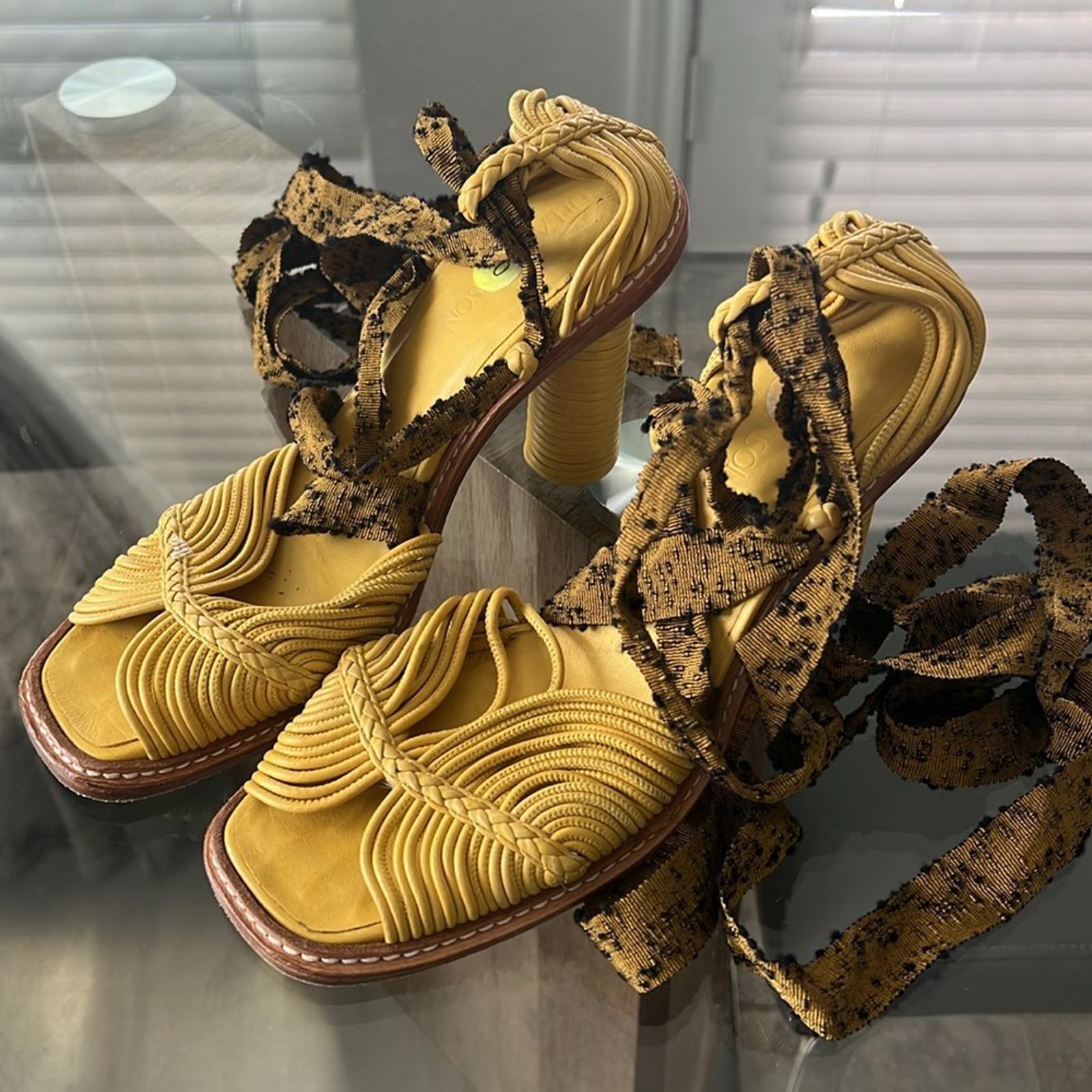 Ulla Johnson Yellow Gia Ribbon Heeled Sandals (Vogue Runway) Size 40 EXCELLENT!
