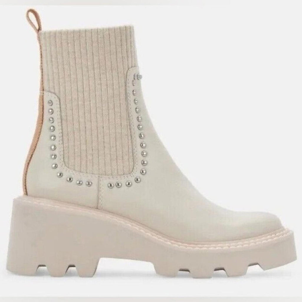 NEW Dolce Vita Hoven Stud H2O Waterproof Chelsea Boots, Ivory Leather Size 9.5