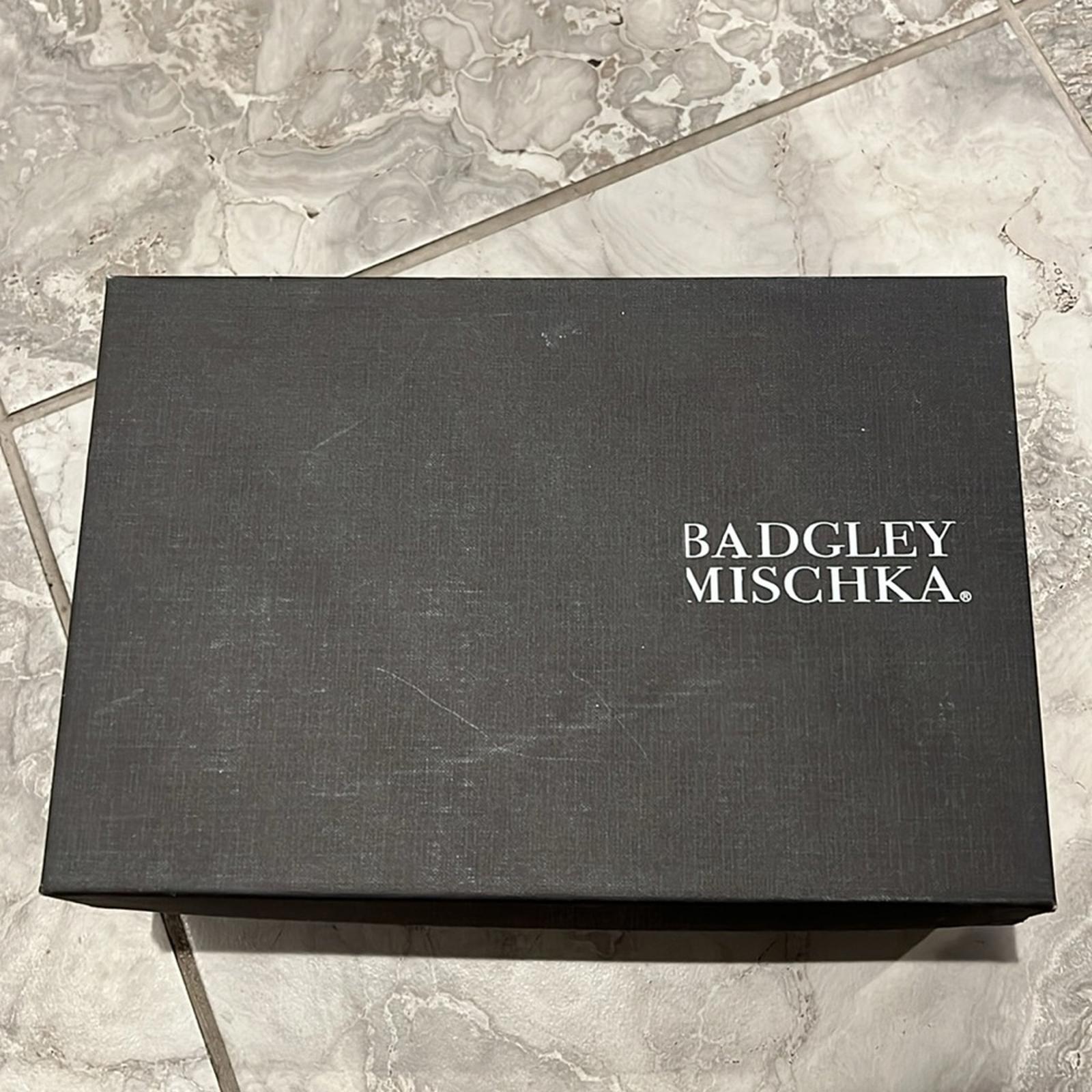 Badgley Mischka Ultima Strappy Block Heel Sandals, Size 11 New in Box w/Dust Bag