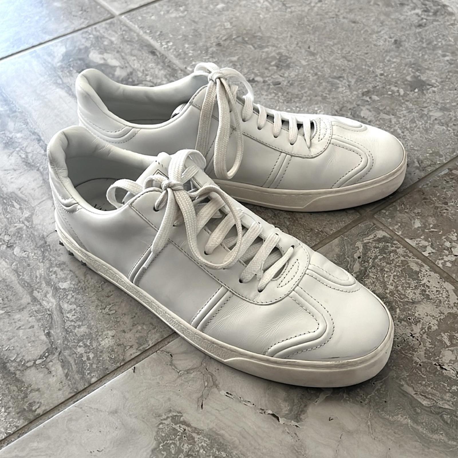 Valentino Garavani Flycrew Leather Sneakers, Size 43/9.5 Comes w/Box Excellent!