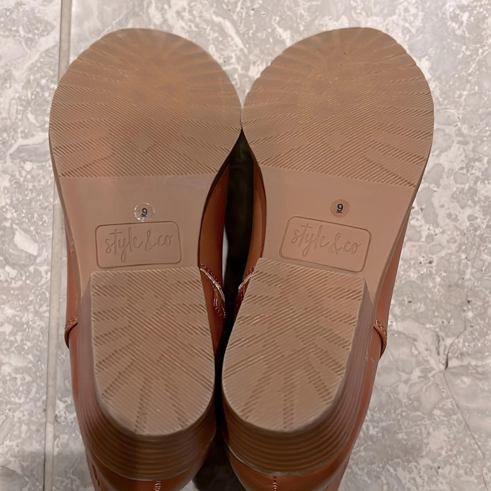 Style & Co. Memphyss Faux Leather Side Zip Ankle Boots Shoes, Cognac Size 9 NEW