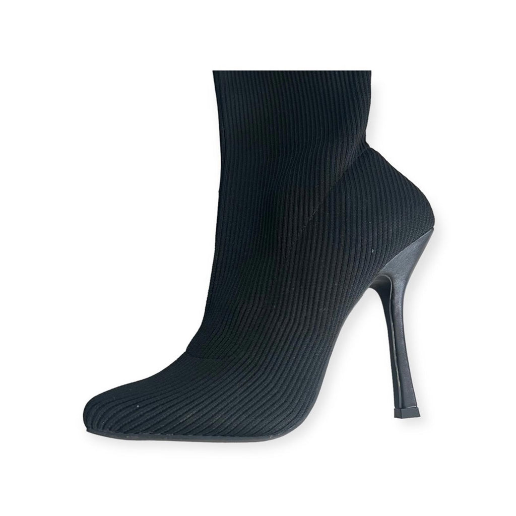 Dolls Kill Public Desire Bubbles Knitted Knee High Boots, Size 10 NEW (Sold Out)