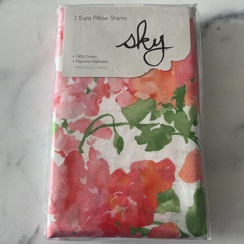 2 Sky Blushing Hydrangea Euro Shams New w/Tag $145