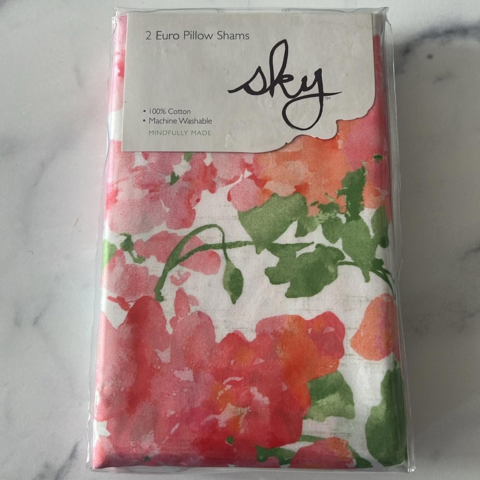 2 Sky Blushing Hydrangea Euro Shams New w/Tag $145