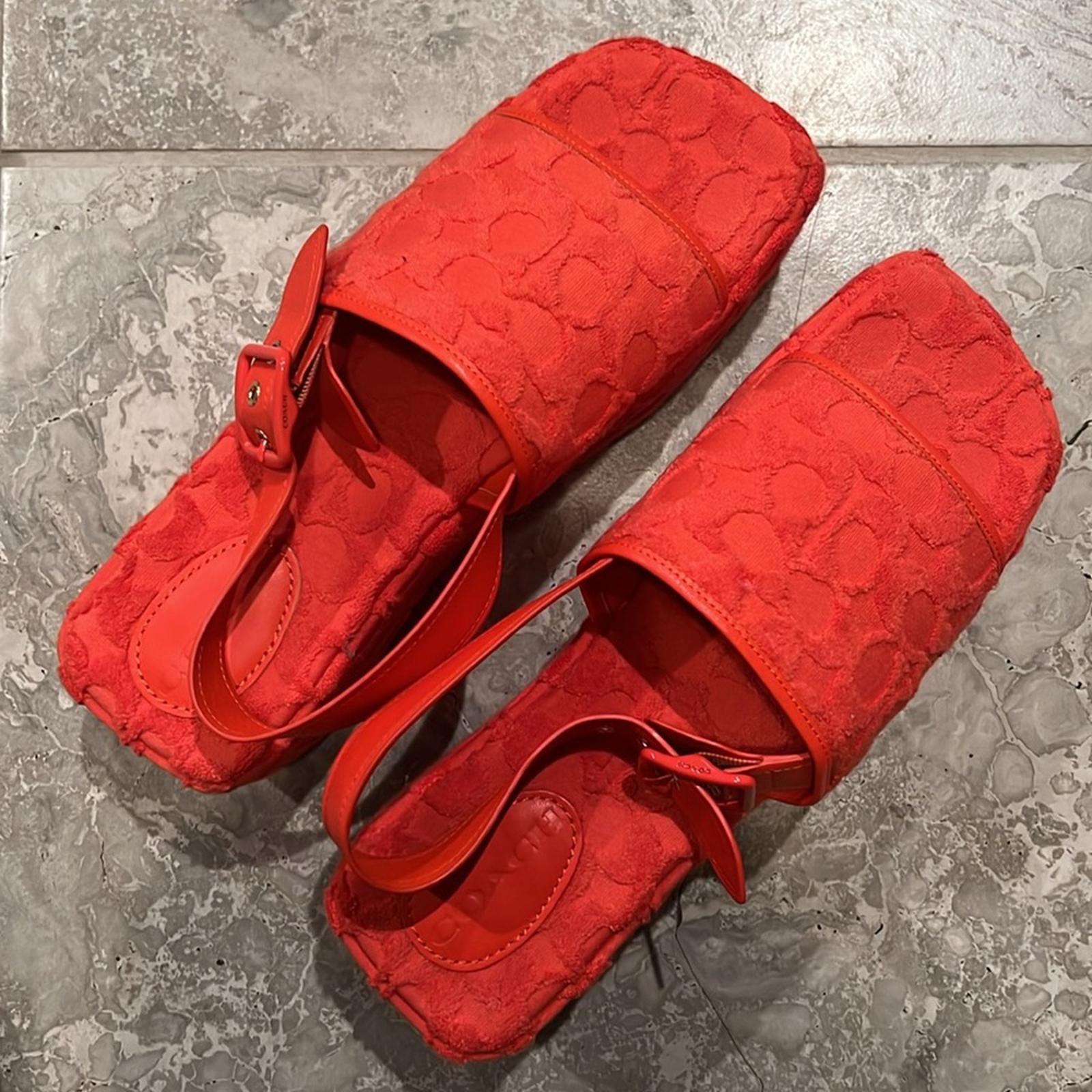 COACH Noelle Terry Cloth Sandal, Red Orange Size 11 Comes in Box - SOLD OUT!