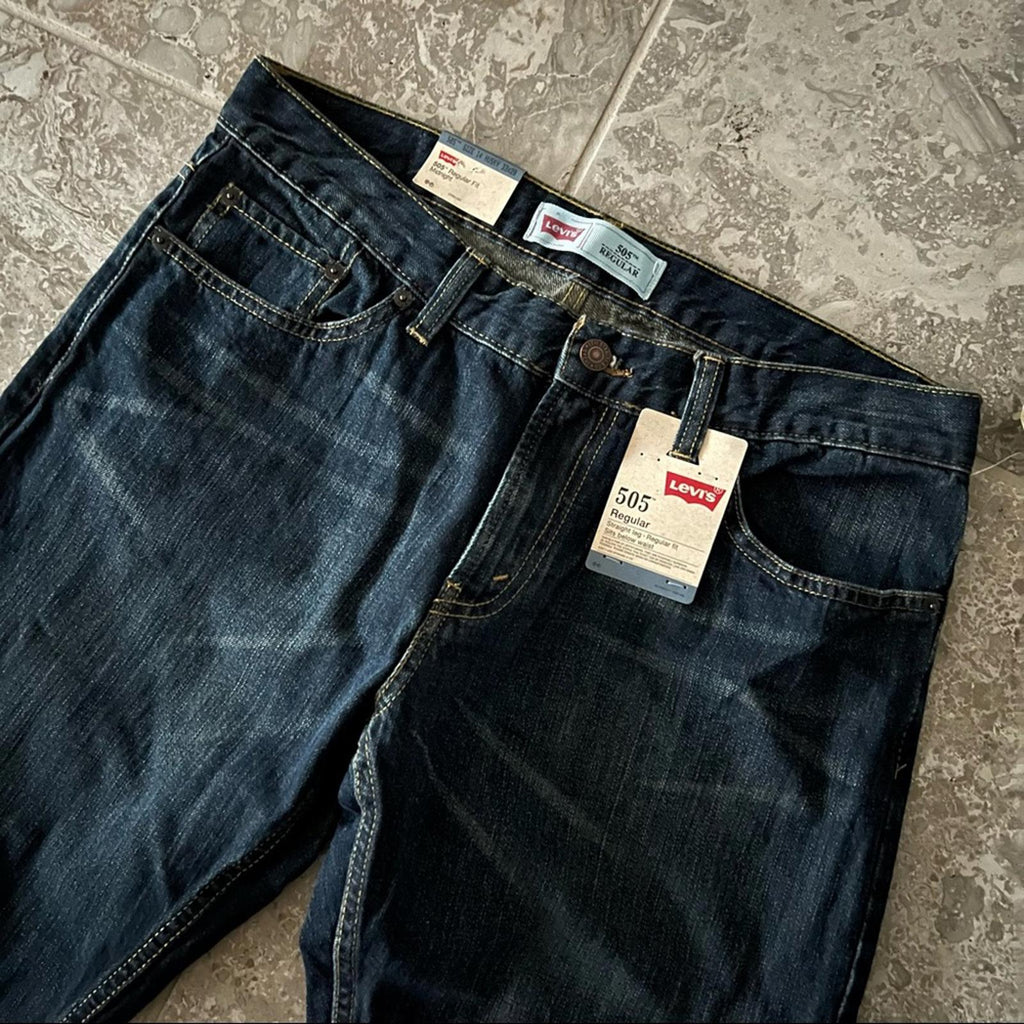 Levi’s 505 Jeans Husky Regular Fit Straight Leg in Blue Denim Size W33 X L28 NWT
