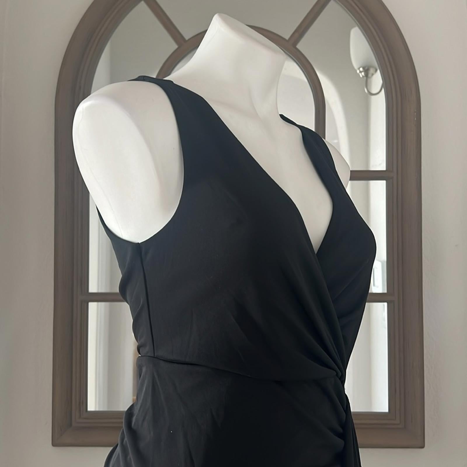 Donna Karan New York Social Occasion V-Neck Ruched Gown in Black Size 6 NWT $495