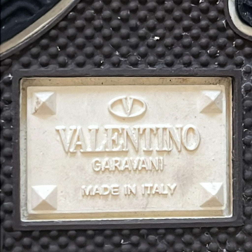 Valentino Garavani Flycrew Leather Sneakers, Size 43/9.5 Comes w/Box Excellent!