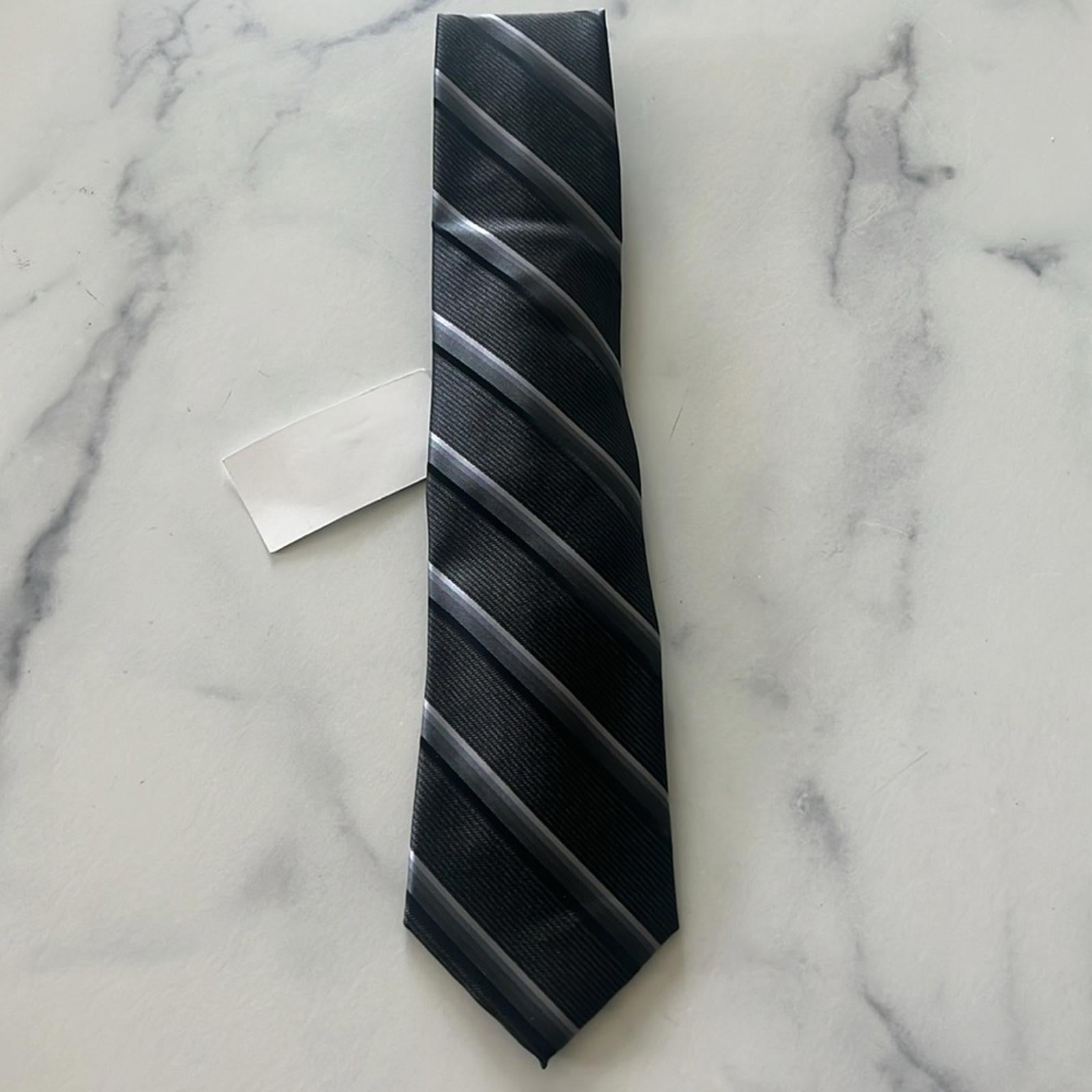 Perry Ellis The Abbott Stripe Tie in Black/Silver, One Size, NWT
