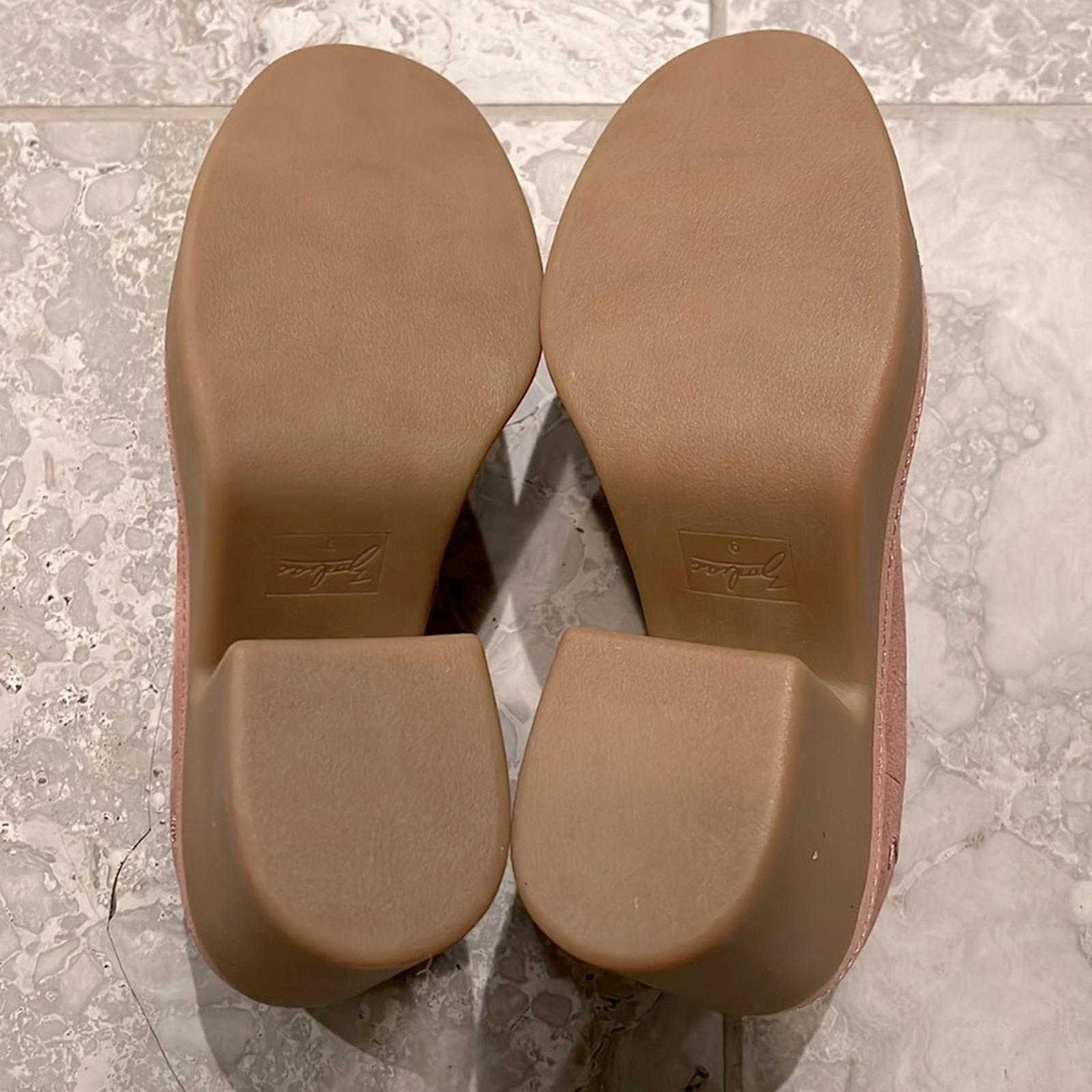Zodiac Dorit Leather Slip-On Loafers in Nougat Pink Suede Size 9 New in Box