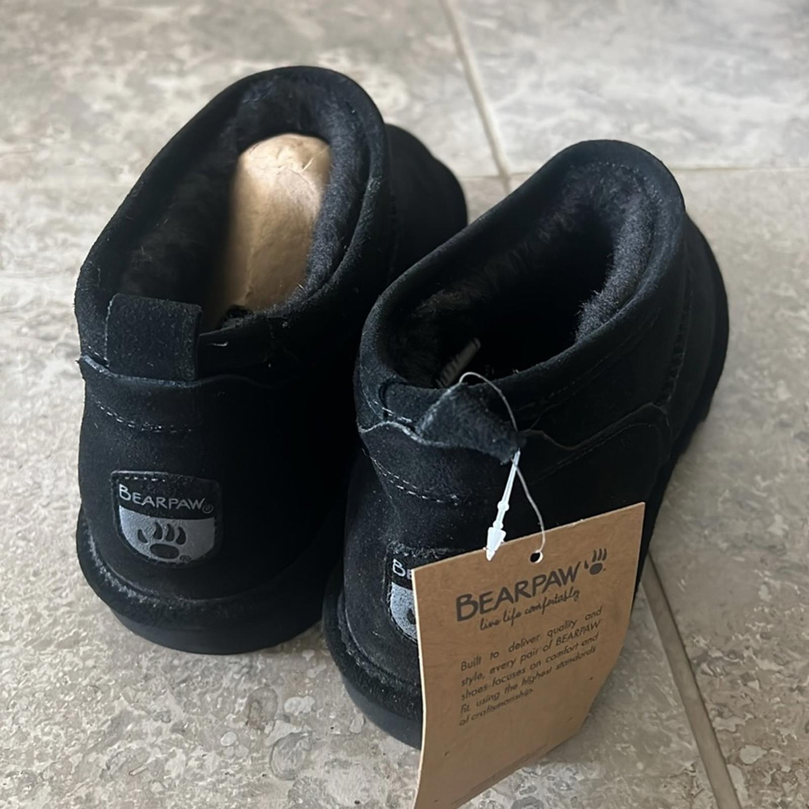 BearPaw Super Shorty Booties in Black, NEW, Size 10