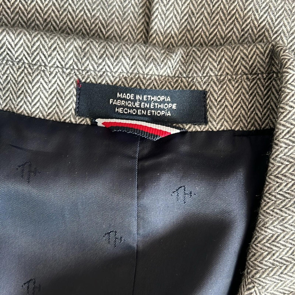 Tommy Hilfiger Big Boys Brushed Herringbone Jacket in Dark Gray Size 18 NWT $125