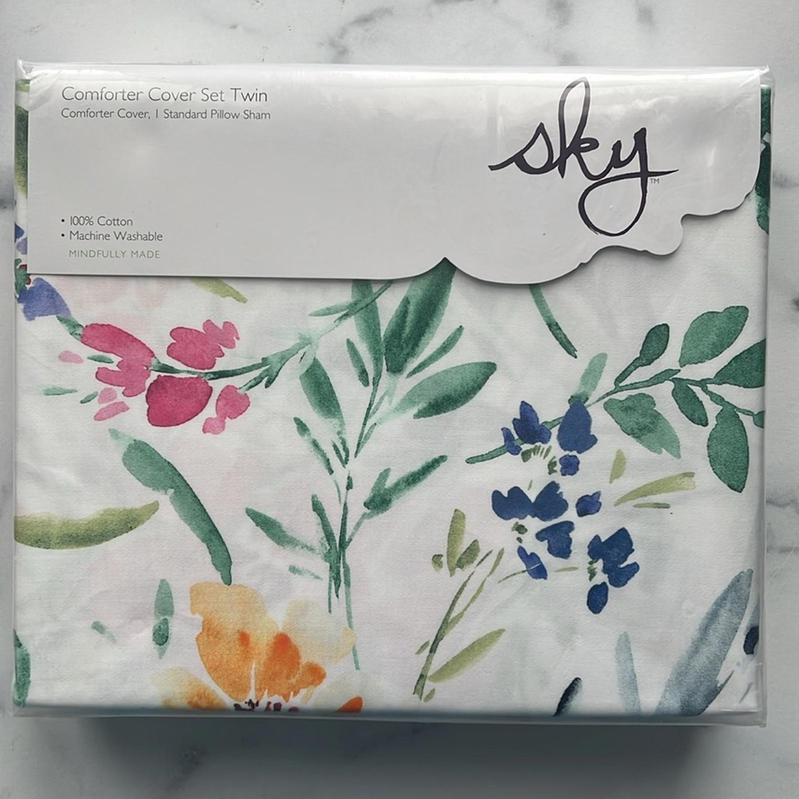 Sky Pastel Perennials Duvet Cover Set, Twin New in Box Retail $230