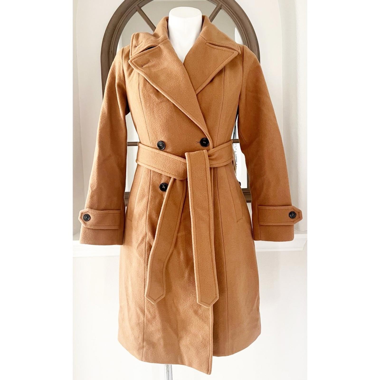 Norwegian Wool Notch Collar Double Breasted Coat, Camel Size XL New w/Tag $1,795