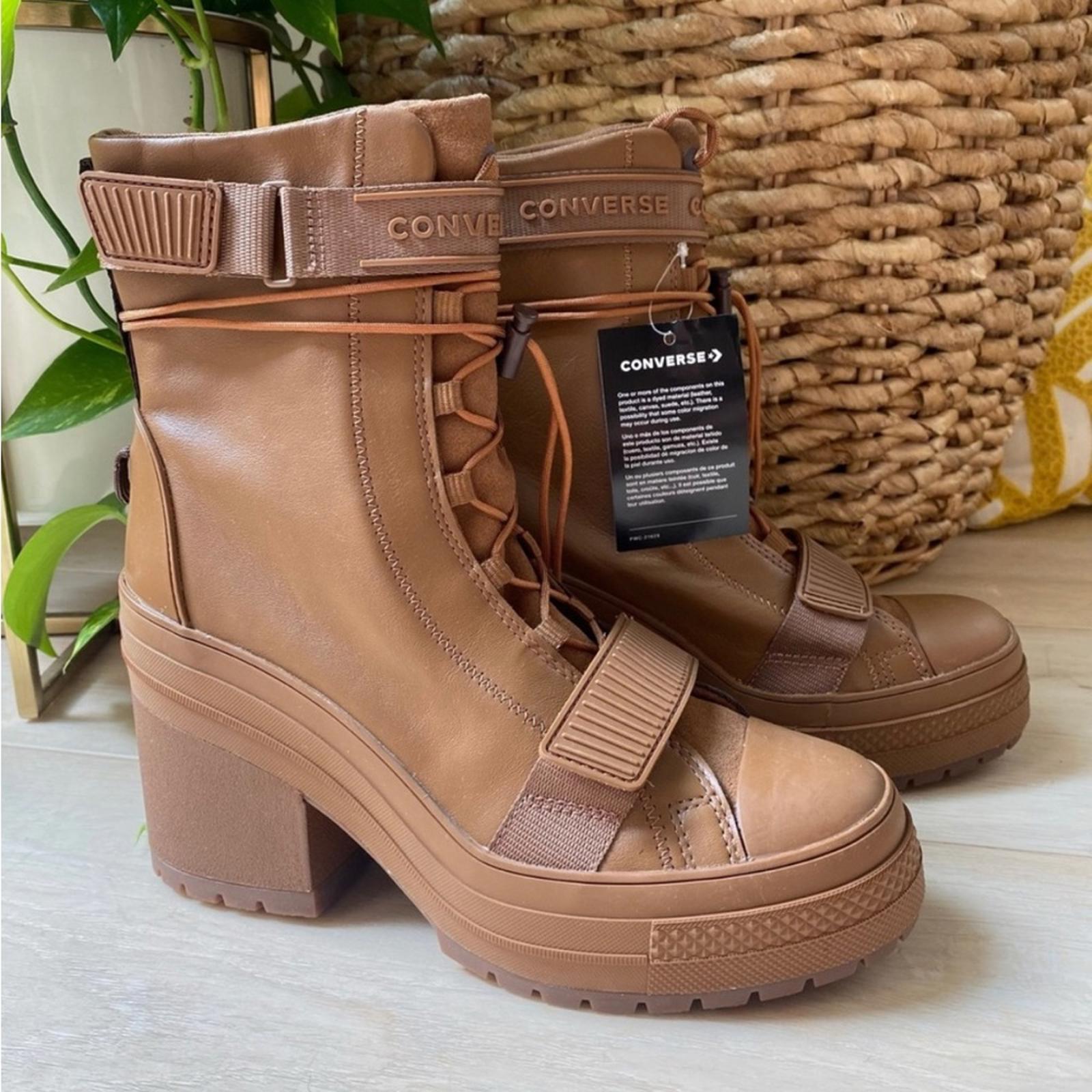 Converse Chuck Taylor All Star GR82 Boots in Camel Brown Combat Boots Size 9 NEW