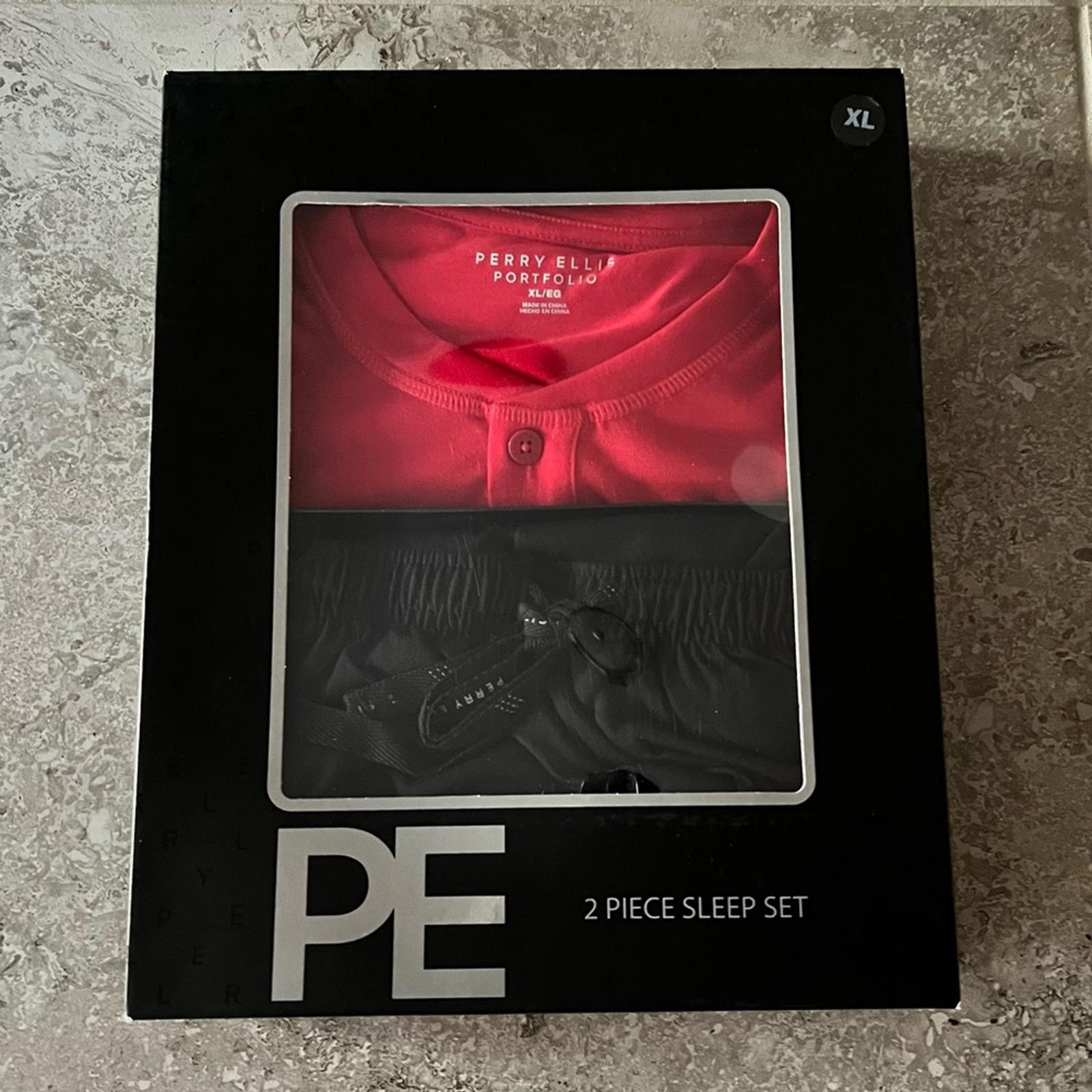 Perry Ellis Portfolio 2-Piece Sleep Set in Red & Black, Size XL NEW in Box