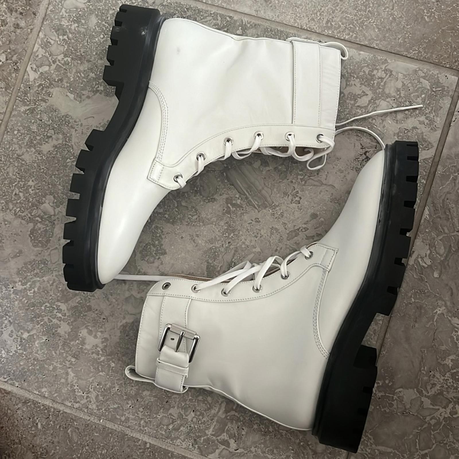Stuart Weitzman Ultra Lug Sole Buckle Combat Boots Size 40/9.5 NEW in Box $695