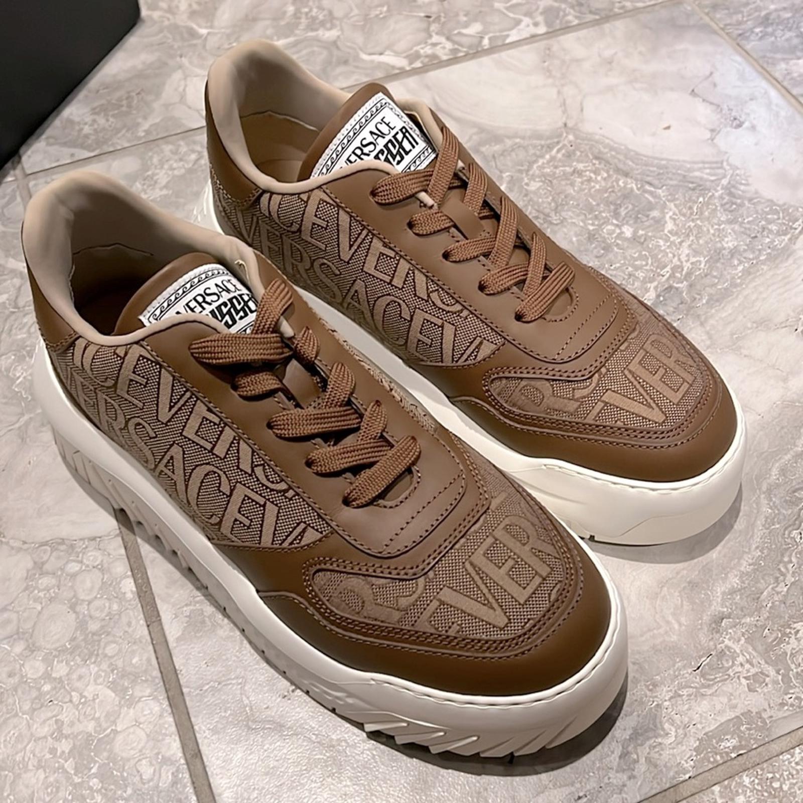 Versace AllOver Logo Odissea Low-Top Men’s Sneakers, Beige/Brown, NEW, Size 42.5