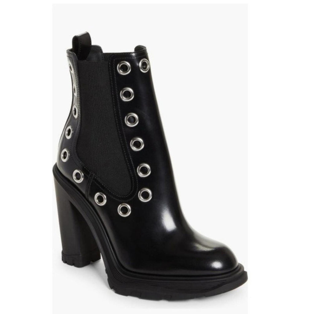 Alexander McQueen Tread Grommet Embellished Boots Black Size 35.5 NEW $1290