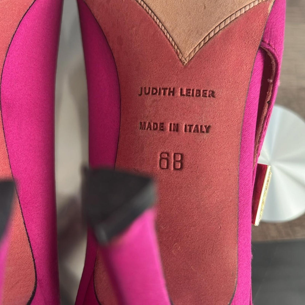Judith Lieber Fuchsia Pumps Size 6 (Made in Italy) EXCELLENT!