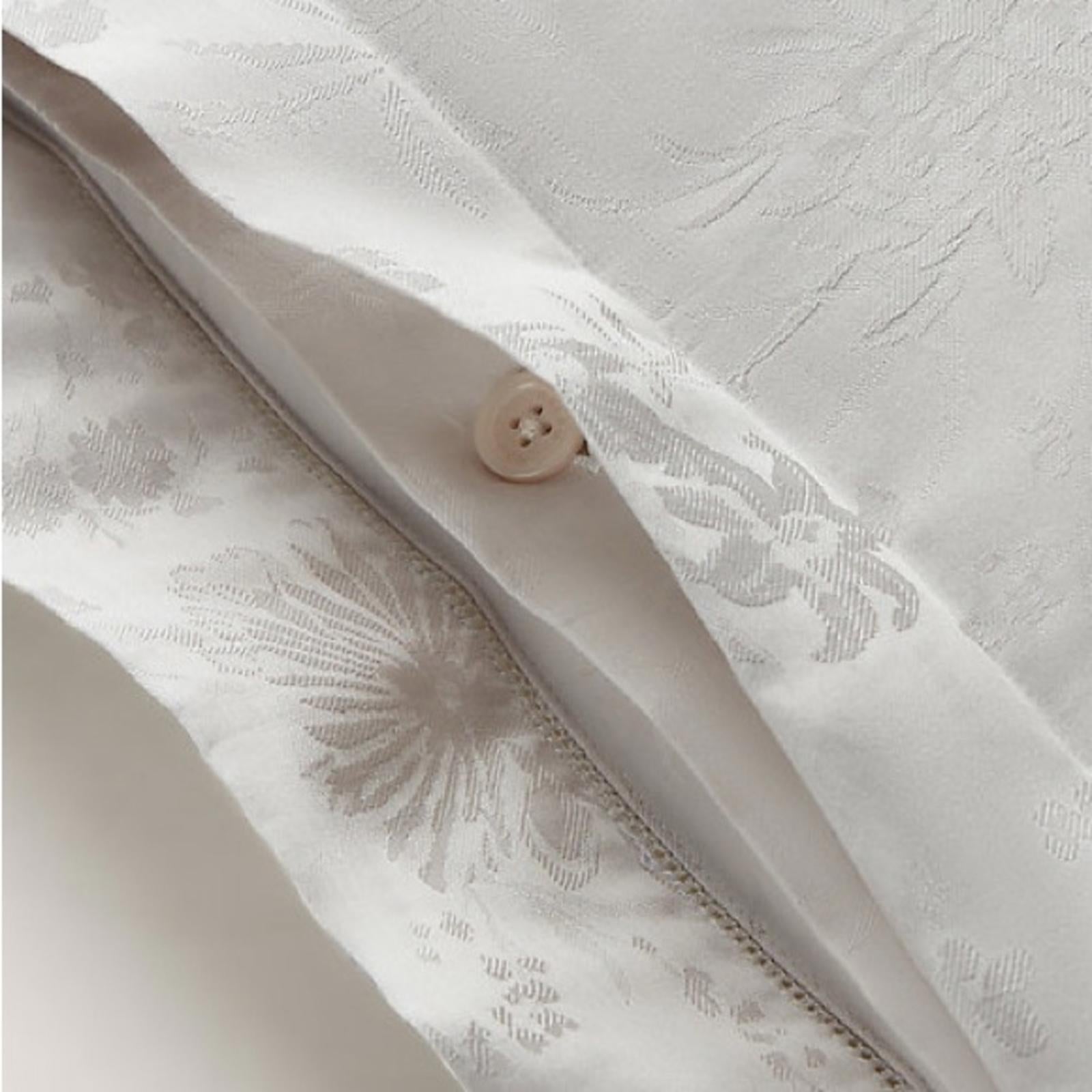 Ralph Lauren Home Organic Cotton Bethany Jacquard Two Standard Silver Shams, NWT