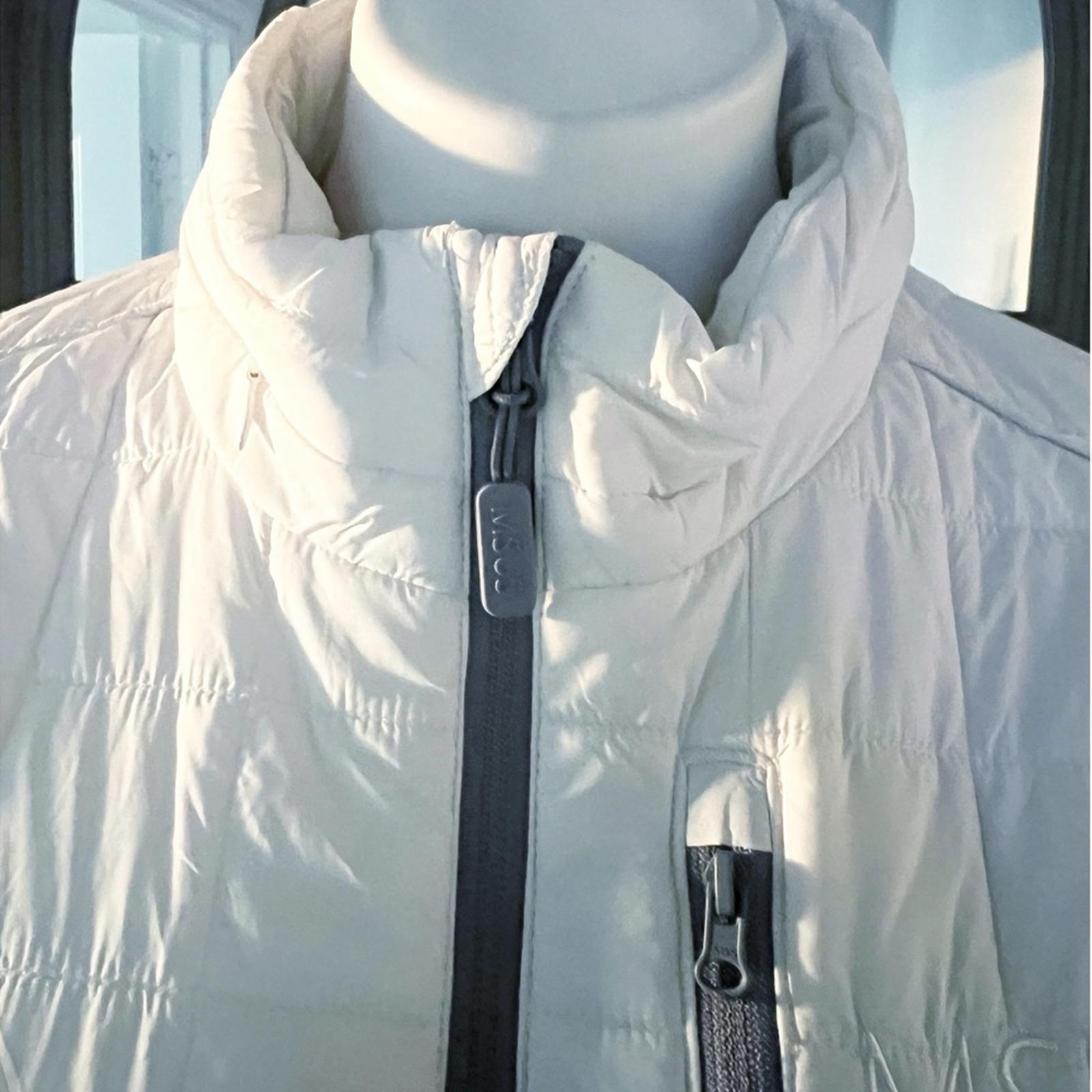 Microsoft Rainier PrimaLoft Eco Full Zip Jacket w/Concealed Stowaway Hood Size M