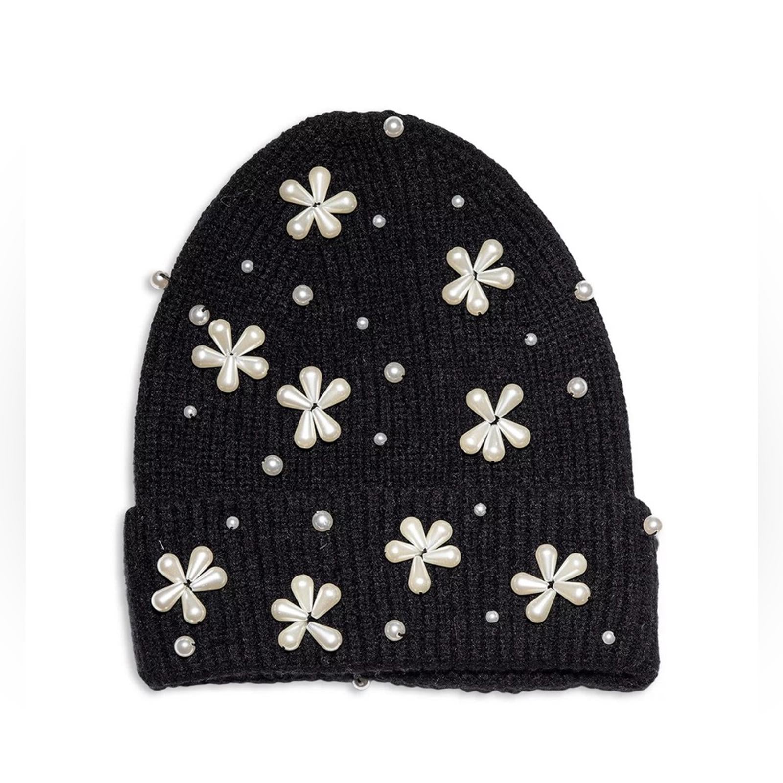 NWT Lele Sadoughi Pearl Snowflake Knit Beanie, Black New w/Tag Comes in Bag $175