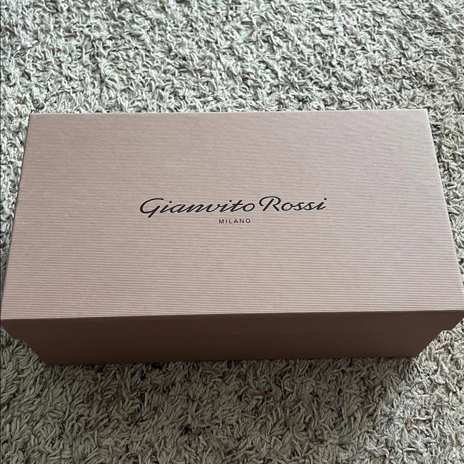 Gianvito Rossi 70 Leather Sandals in White, Size 37.5, New in Box w/DustBag