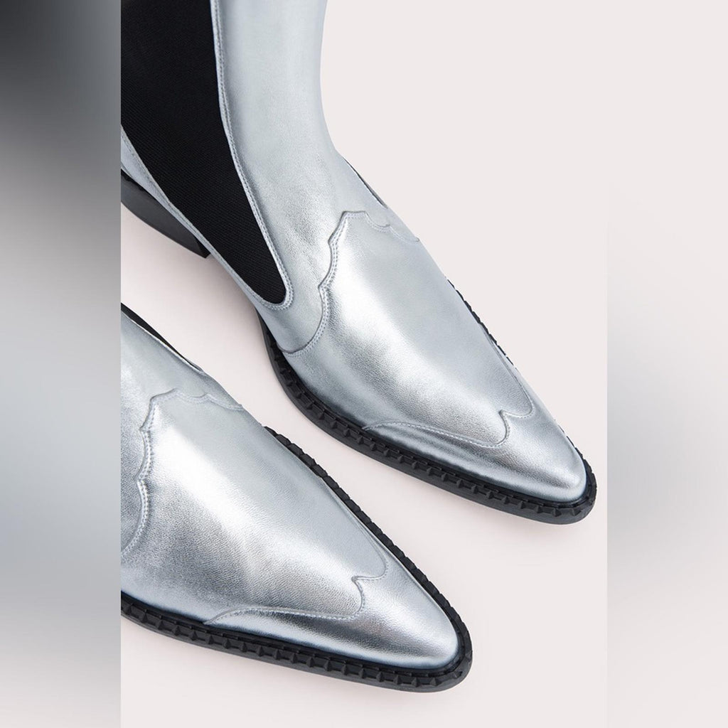 By Far Otis Chelsea Boots, Silver Metallic Leather Size 37 New in Box +Dust Bag