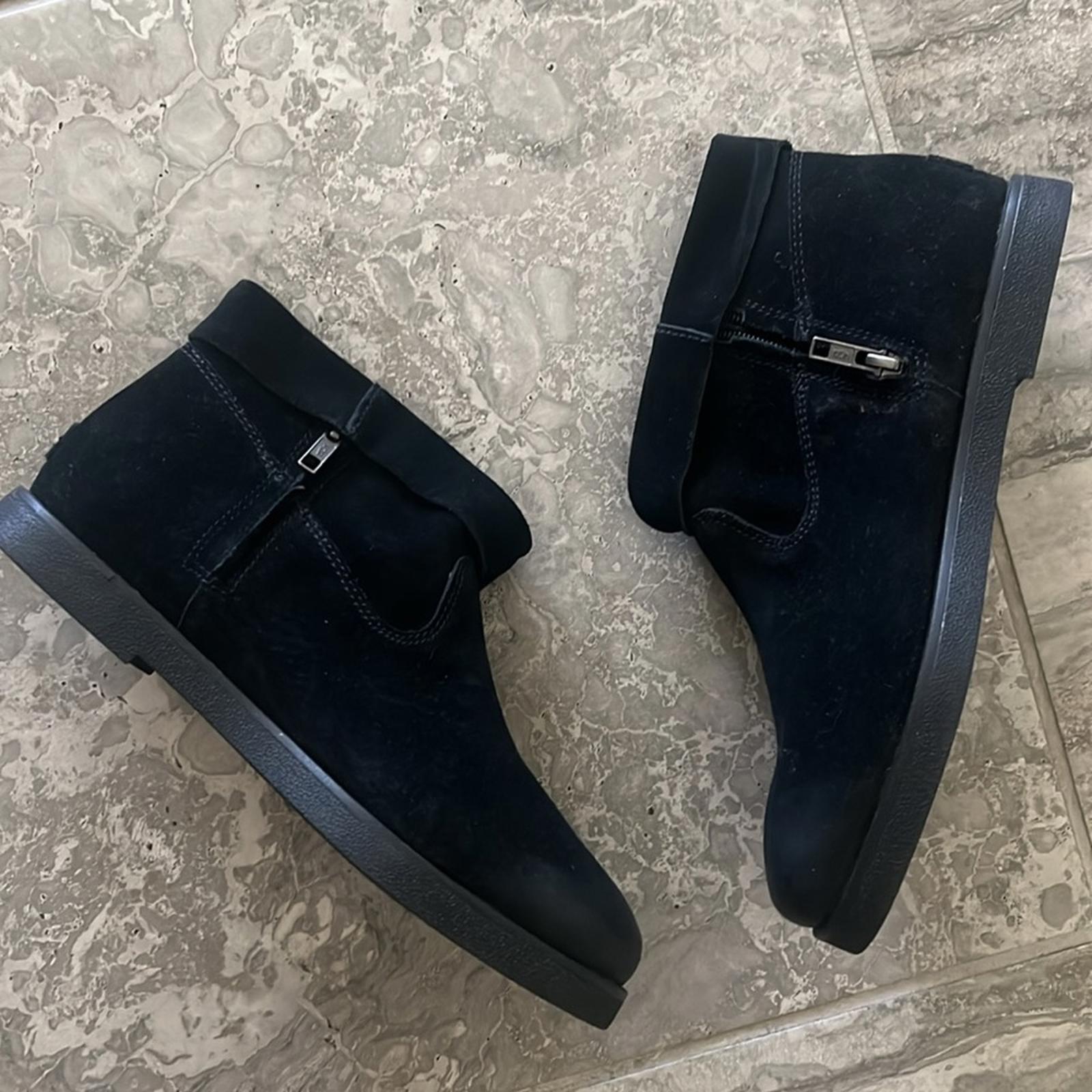 UGG Josefene Cuff Boots in Black, Size 9 NEW w/o Box
