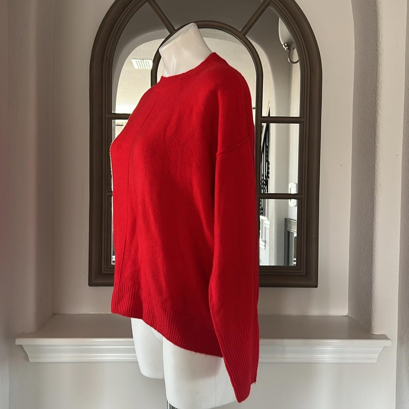 Vince Camuto Cozy Long Sleeve Extend Shoulder Sweater, Bright Cherry Size S NWT