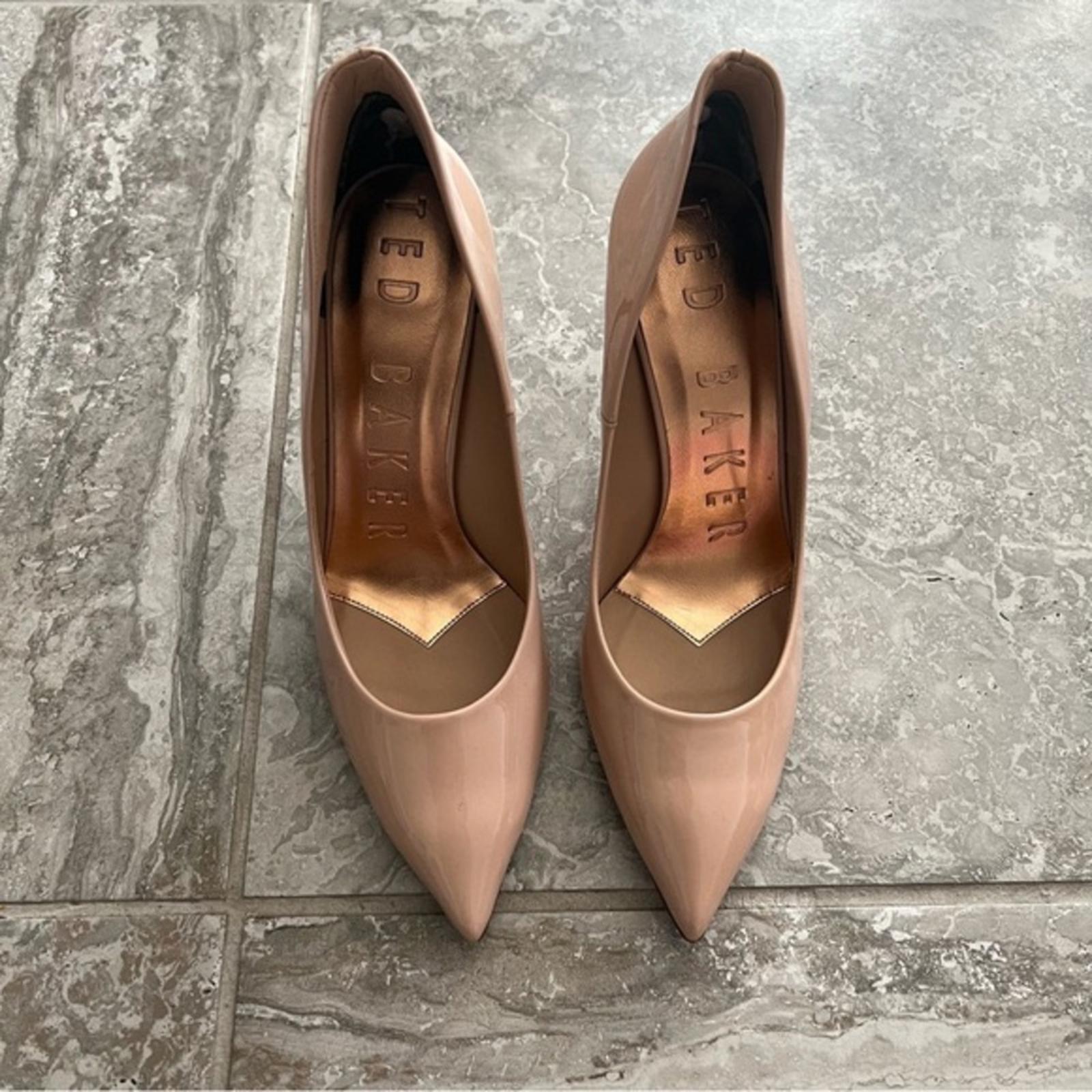 Ted Baker London Blush Pumps Pointed Toe Nude Shoe Size US10.5 EU41 NEW