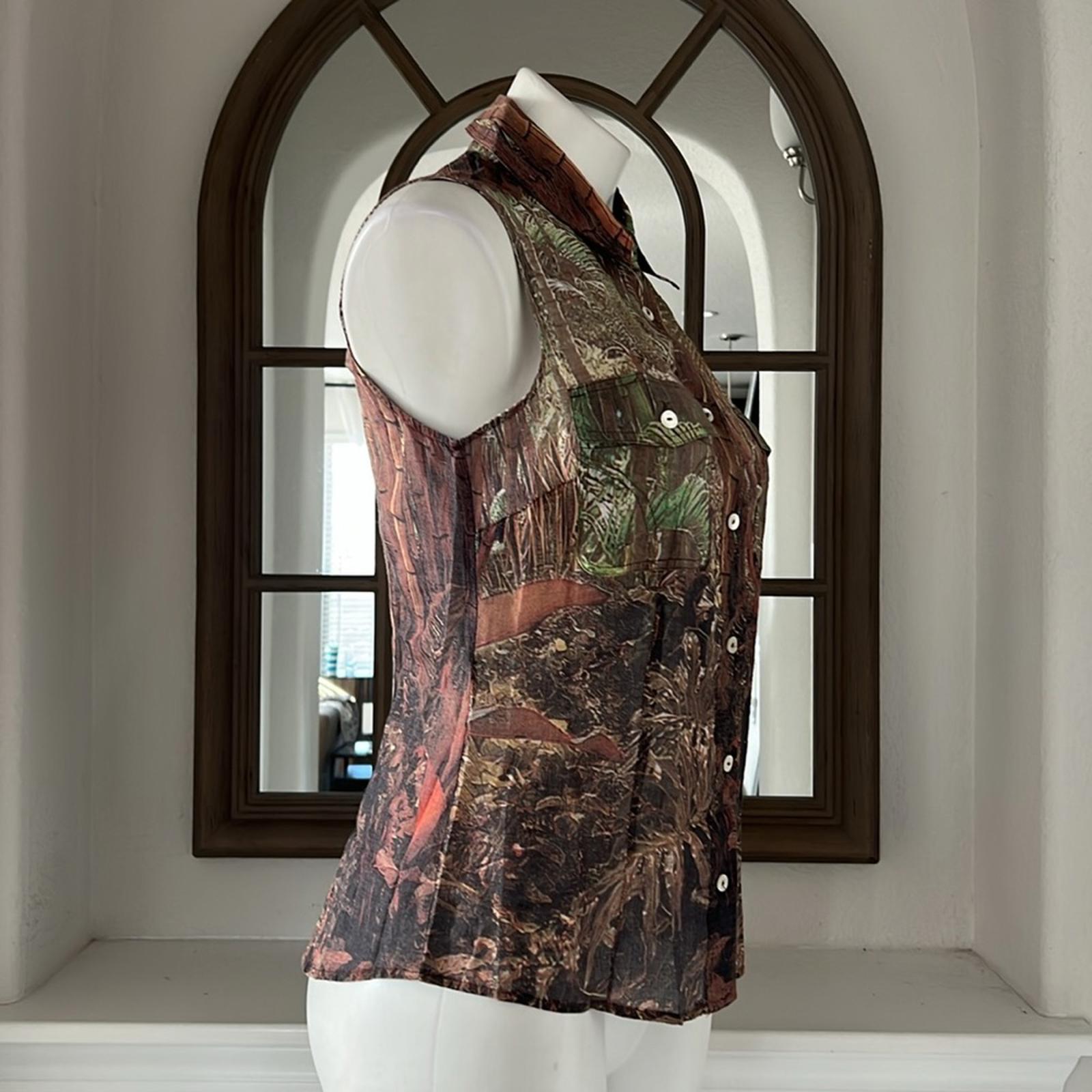 Dolce & Gabbana Camouflage Printed Sleeveless Button Up Blouse Size M EXCELLENT