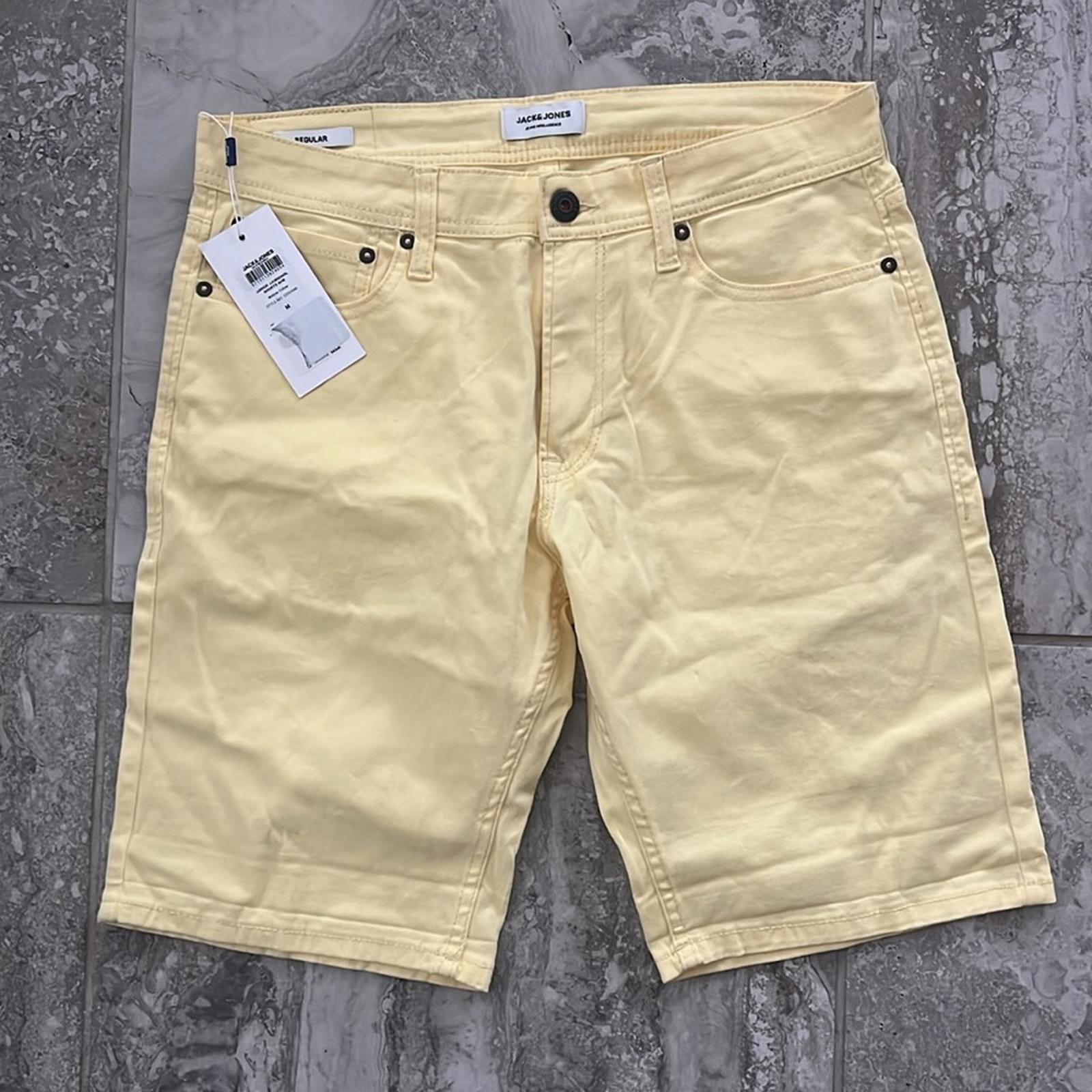 NWT Jack & Jones Men's Yellow Bowie Stretch Chino Shorts Size M New w/Tag $60