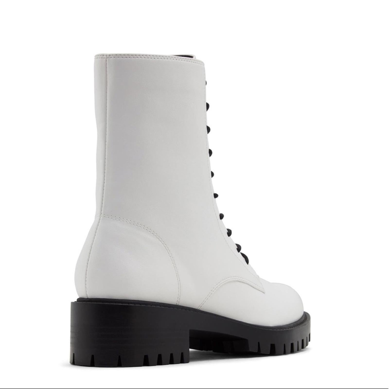 WhoWhatWear Platform Lace-Up Moto Boots in White, Size 8 New w/o Box