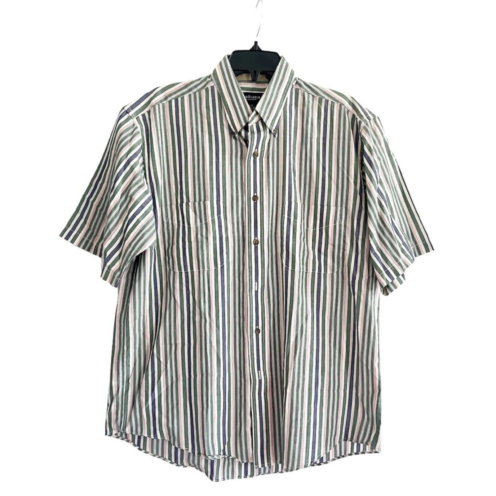 Van Heusen Wrinkle Free Casual Button Down Short Sleeve Shirt Size M (15-15.5)