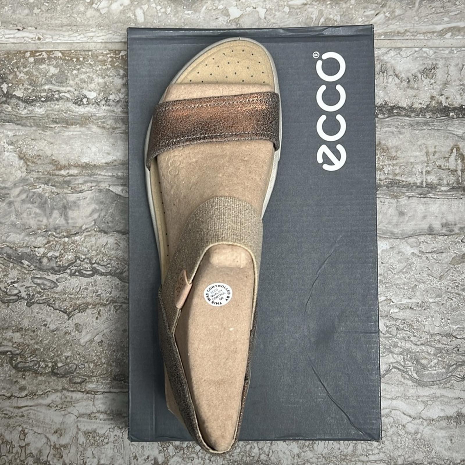 Ecco Warm Grey Damara Suede Leather Sandals, Size EU 42 | US 11-11.5 New in Box