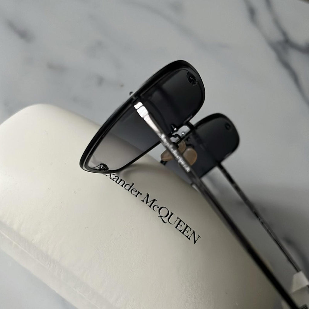 NEW Alexander McQUEEN Oversize Square Frame Sunglasses, 63mm New w/Case