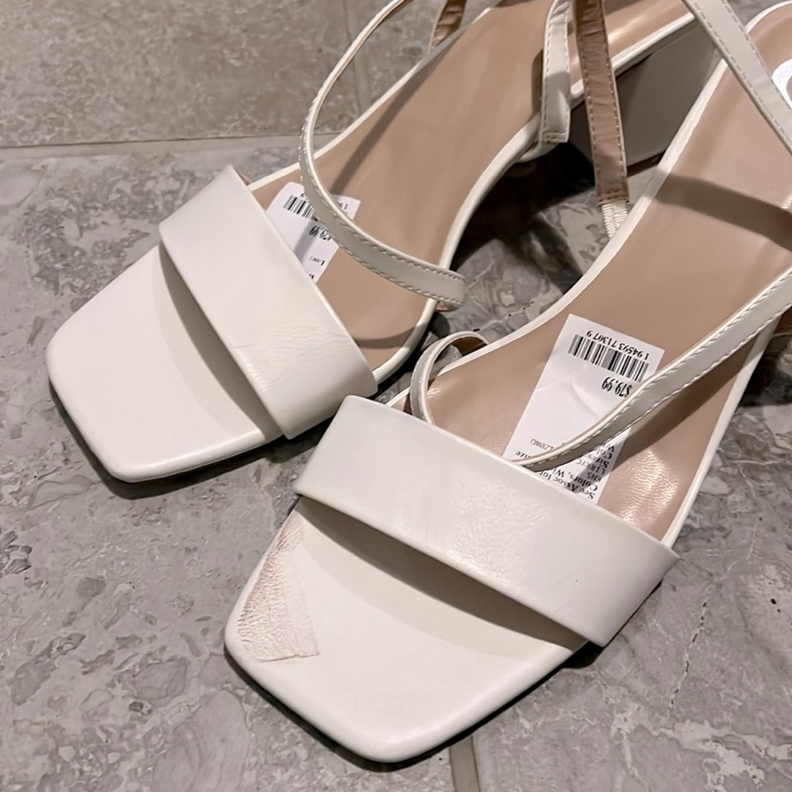 NEW Journée Collection Lirryc Dress Sandals in White, Size 12 New w/o Box