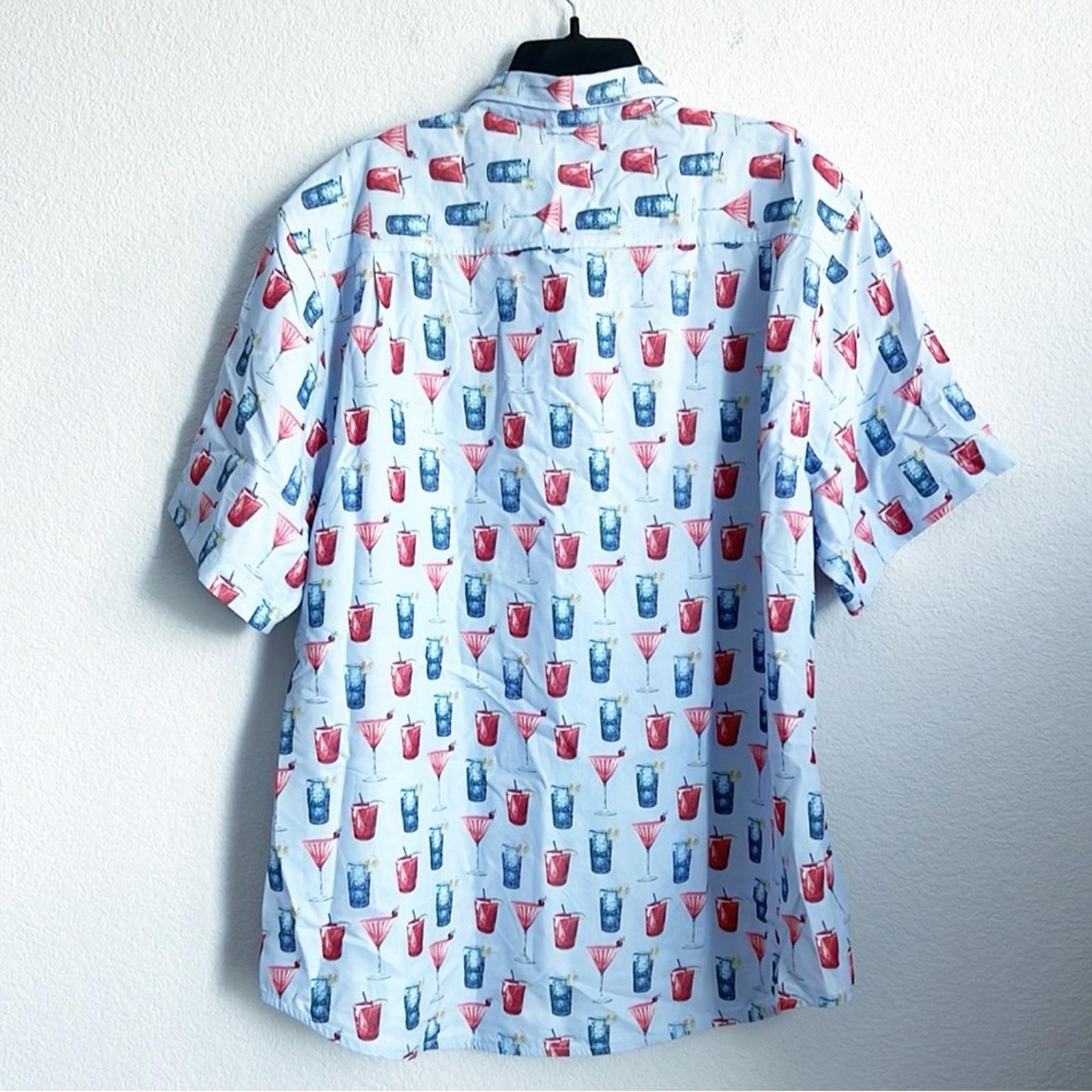 Tommy Bahama Coconut Point Island Zone Short Sleeve Button-Up Shirt NWT Size XL