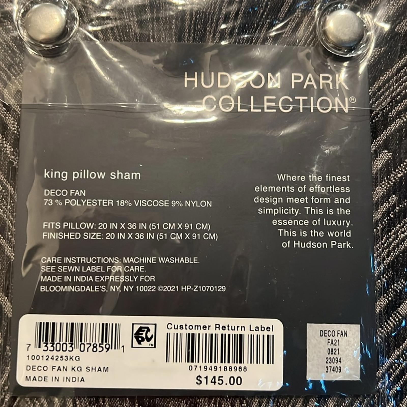 Hudson Park Collection Deco Fan King Pillow Sham, New in Box $145