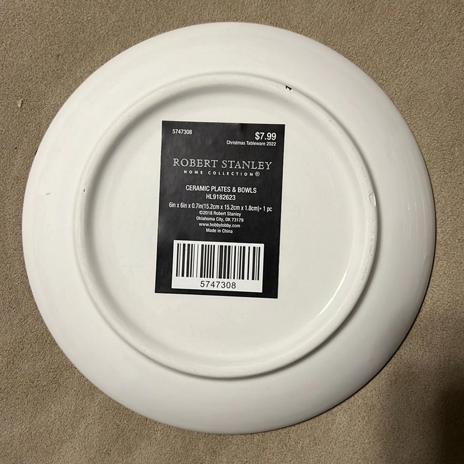 NEW Robert Stanley Ceramic Plates 5-Piece Set ($7.99/each) New with Tags $40