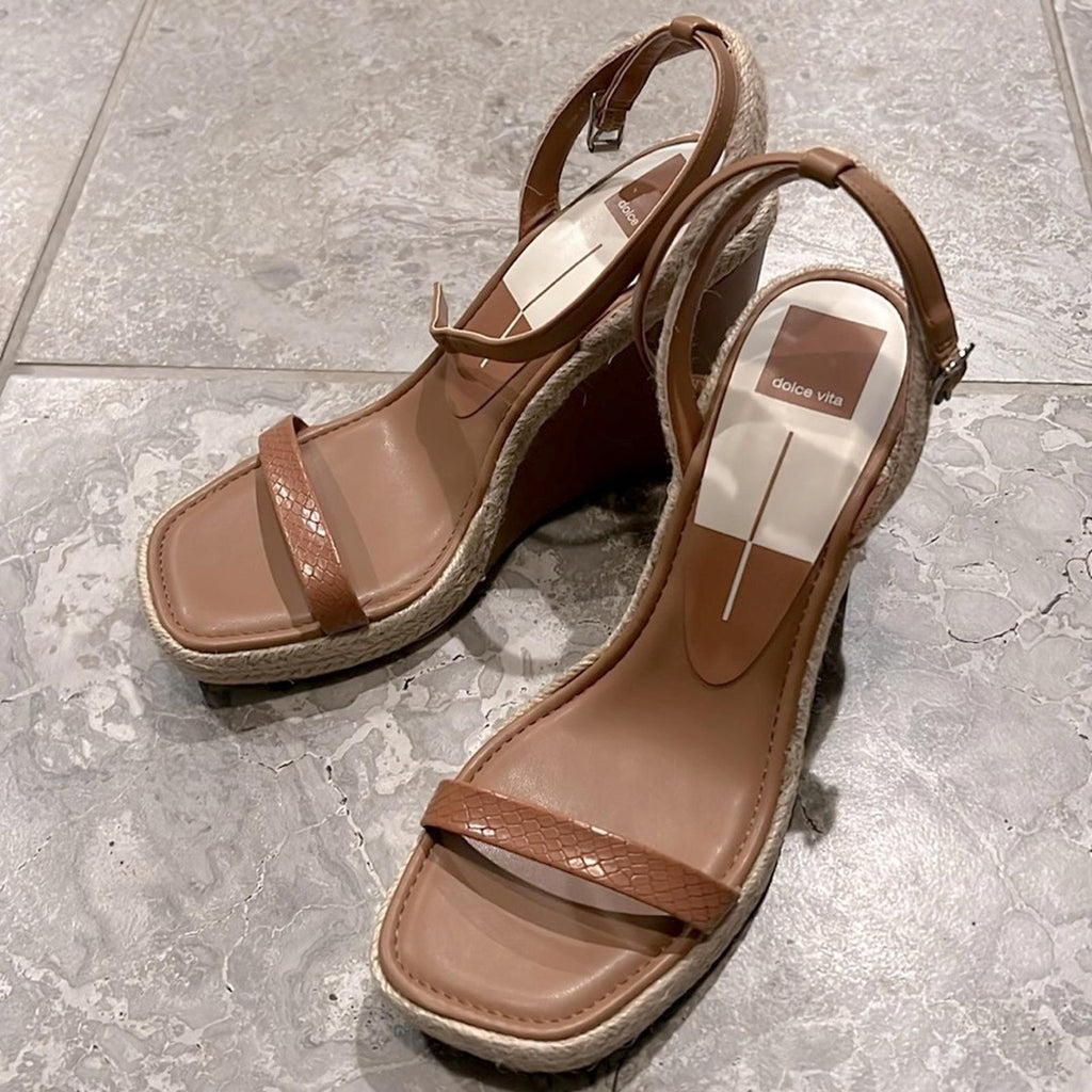 Dolce Vita Aurora Cedar Embossed Stella Platform Wedge Sandals Size 9.5 NWT