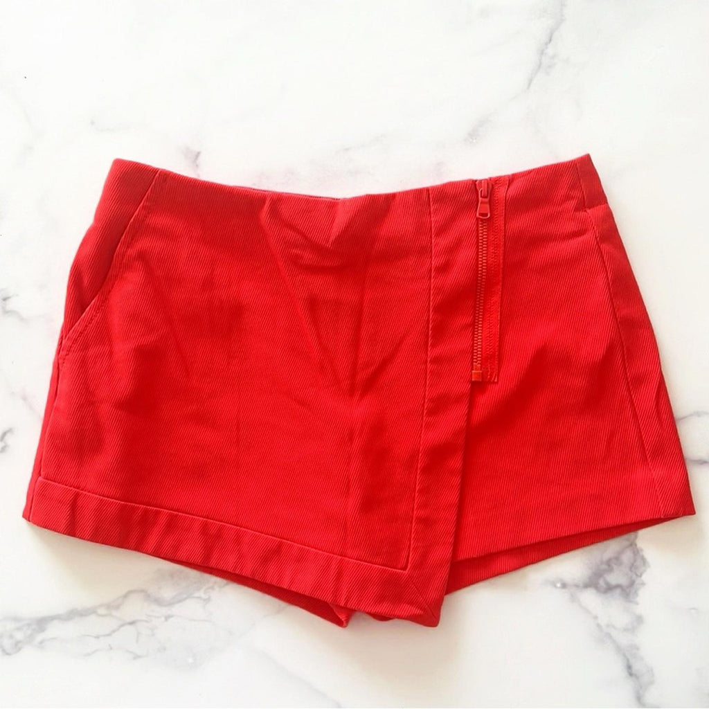 Trina Turk Shorts with Overlay, Skort Size 2 EXCELLENT!