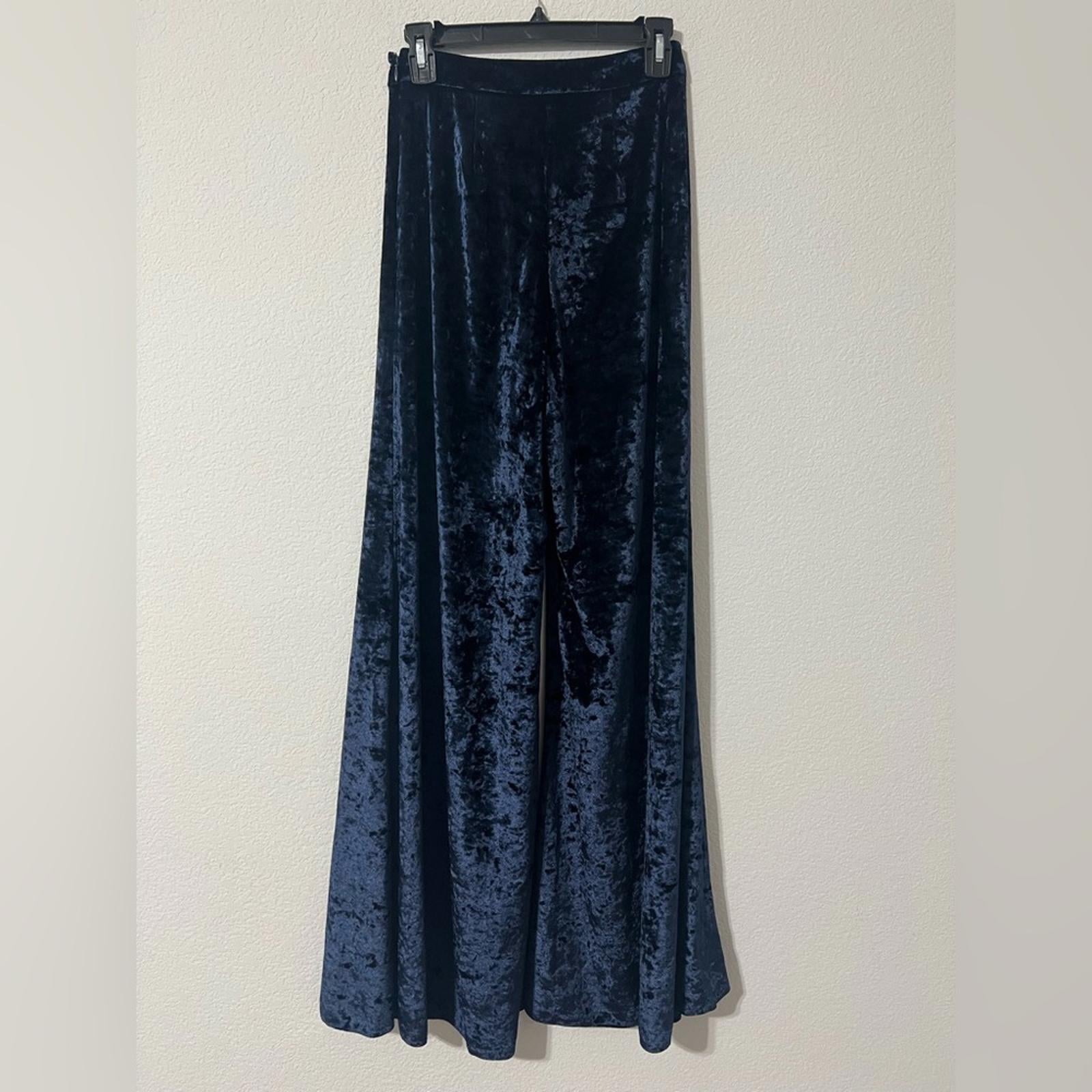 LIKELY Jasmine Crushed Velvet Wide Leg Pants in Navy, Size 2 NEW w/Tag