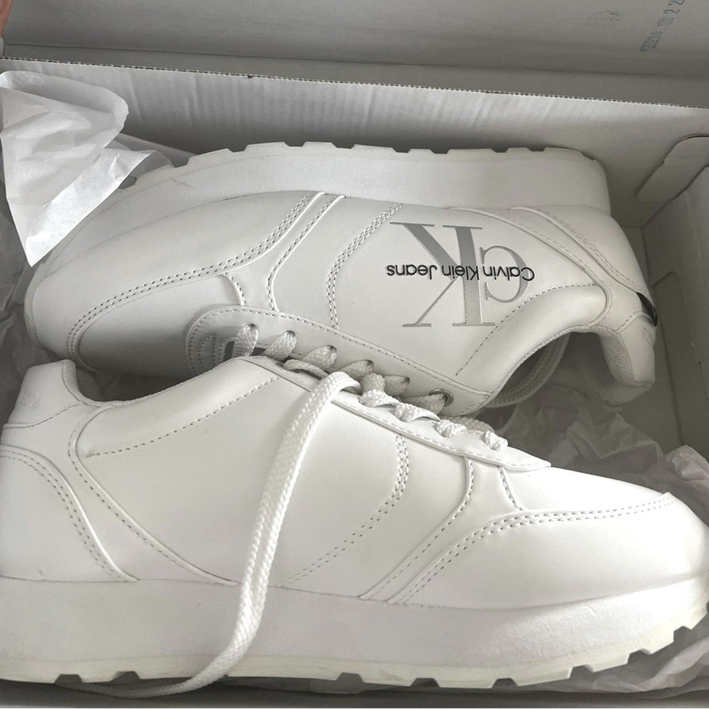 Calvin Klein Jeans Cayle Logo Casual Lace-Up Sneakers White Size 6.5M Retail $89