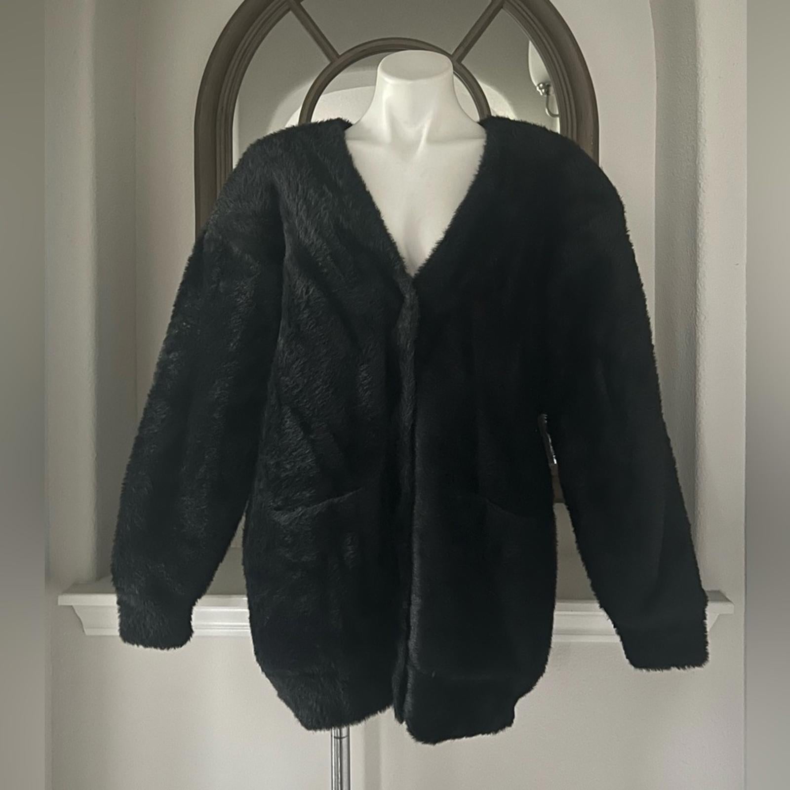 New ALEXANDER WANG V-Neck Faux Fur Cardigan w/Quilted Lining in Black Size L NWT